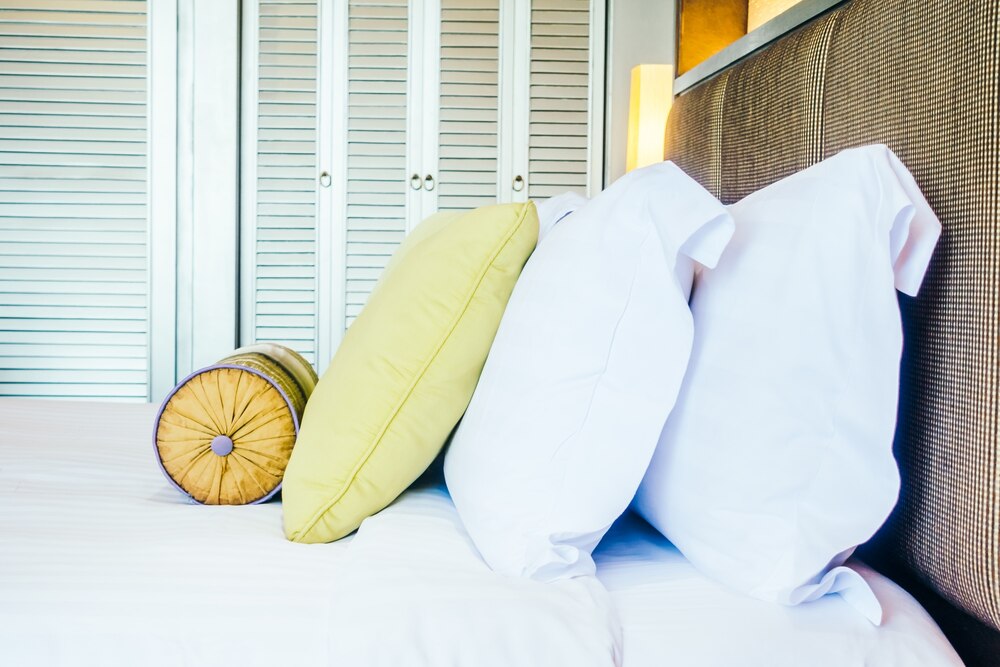 room clean pillows modern different